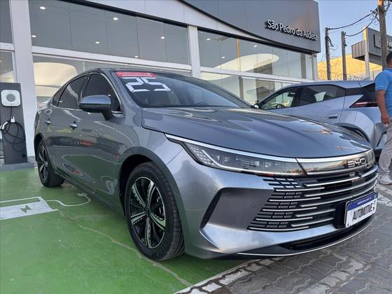 BYD KING 1.5 DM-I PHEV GS AUTOMÁTICO BYD KING 1.5 DM-I PHEV GS AUTOMÁTICO